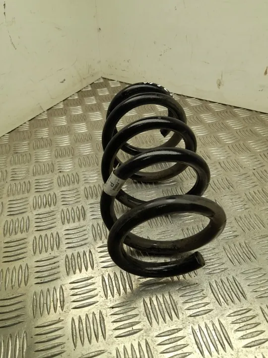 Tesla Model Y 2022 Heck-Spiral-Kabel OEM 1188475-00-D image 2