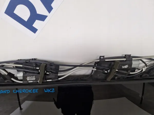 Panoraamakatto Jeep Grand Cherokee IV WK2 OEM image 3