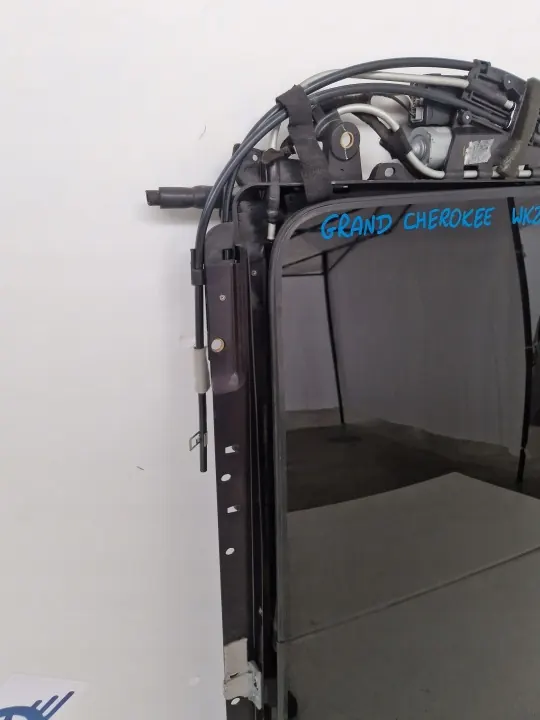 Panoraamakatto Jeep Grand Cherokee IV WK2 OEM image 4