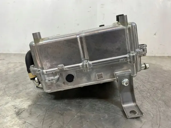 Front-Wandler OEM 9410A081 Mitsubishi Outlander 2014 image 9
