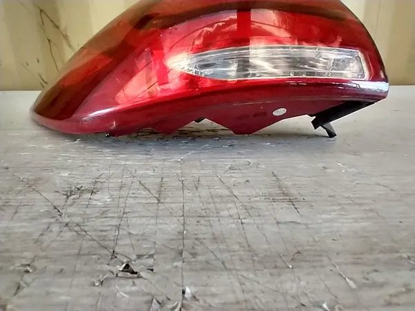 KIA SPORTAGE III Lámpara Trasera Izquierda 924013W510 image 10