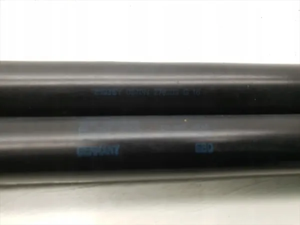VW Caddy Heckklappendämpfer OEM - Gebraucht 2006-2010 1.9 TDI image 10