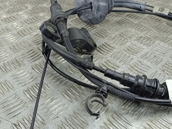 Verrou de capot Jeep Grand Cherokee WL OEM P68361192AE image 5