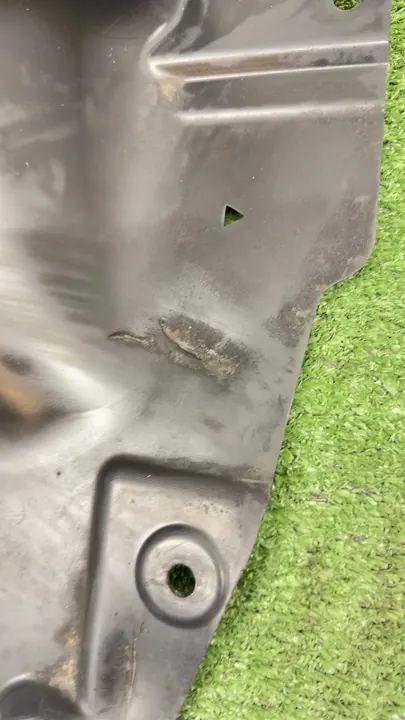 Front Left Wheel Arch BMW G05 X5 F95 X5M OEM 7424907 image 4