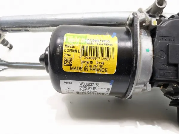 Etupyyhkijän moottori Renault Megane IV image 2