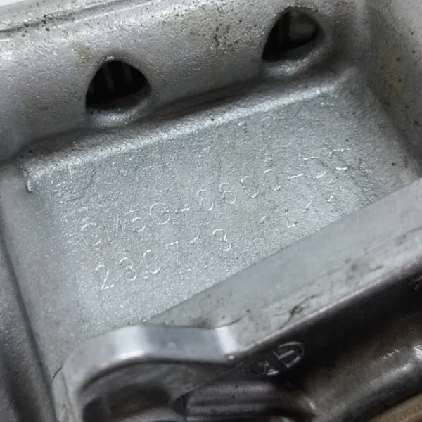 Pompe à huile Ford OEM CM5C6600DC - État utilisé image 9