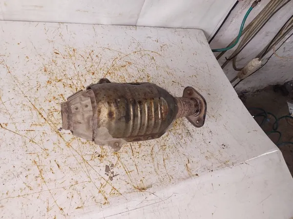 Toyota OE 2.0 D4D AA7 Pot Catalytique Complet image 3