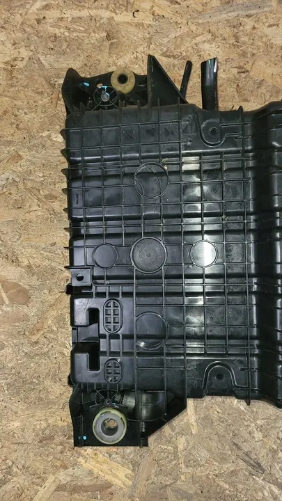 Réservoir AdBlue PEUGEOT 3008 P1002560 P1001672 P1002462 P1002641 image 2