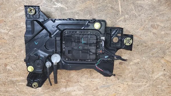 Réservoir AdBlue PEUGEOT 3008 P1002560 P1001672 P1002462 P1002641 image 5