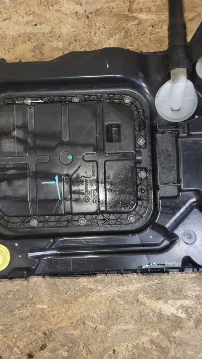 Réservoir AdBlue PEUGEOT 3008 P1002560 P1001672 P1002462 P1002641 image 7