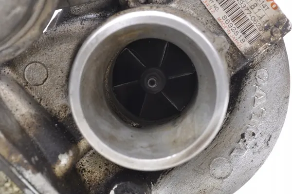 Turbo Volvo 2.5T 211KM 8692518 image 3