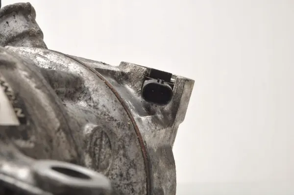 Opel OE Ilmastointikompressori OEM 39157291 Insignia B image 7