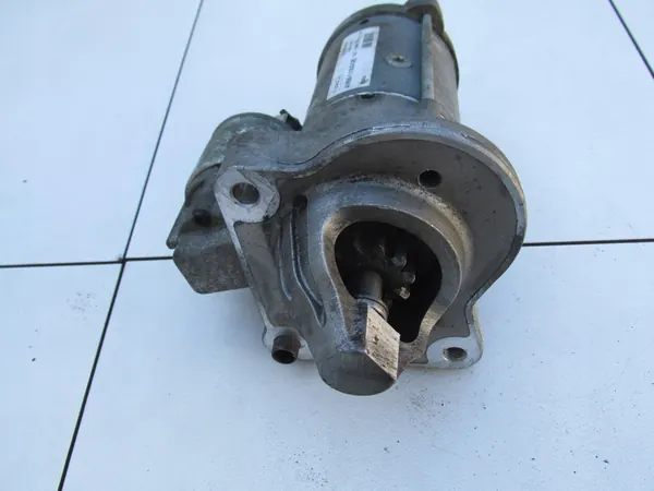 Motor de arranque C-MAX MK2 KUGA MK2 FOCUS MK3 1.5 TDCI 2017 image 2