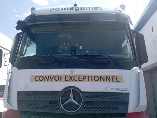 Cabine Complète Mercedes Actros MP4 - État Occasion image 2