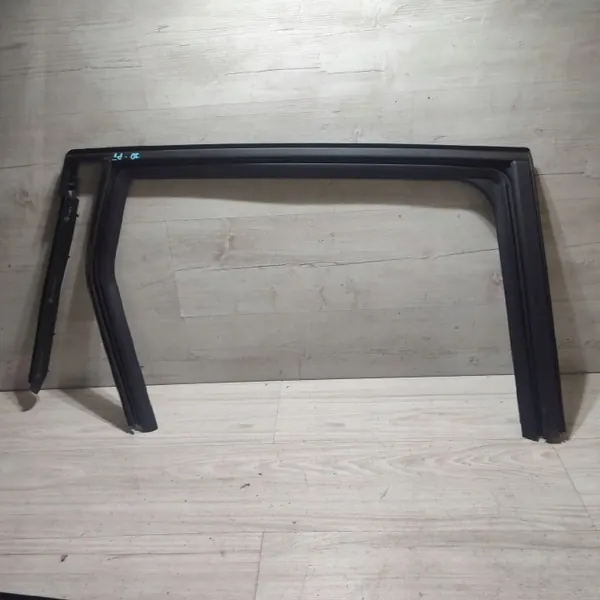 Joint vitre porte arrière droit OEM 28655 Dacia Jogger image 2
