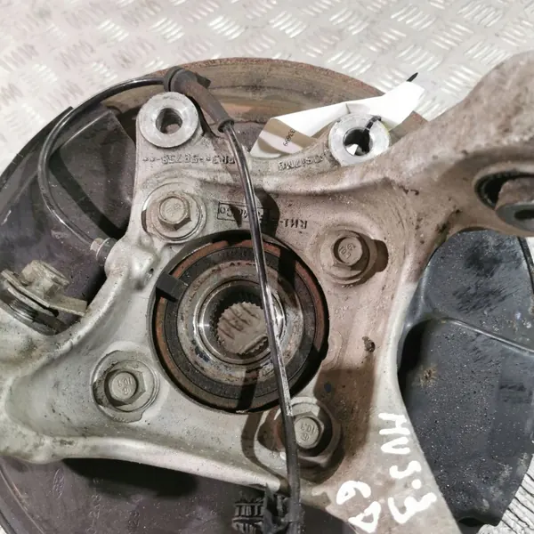 Ford Mustang VI 2016 Hinterradnabe OEM FR3C5A970BB image 10