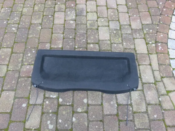 Prateleira de bagagem Toyota Yaris 4 OEM 64330-0D640 image 2