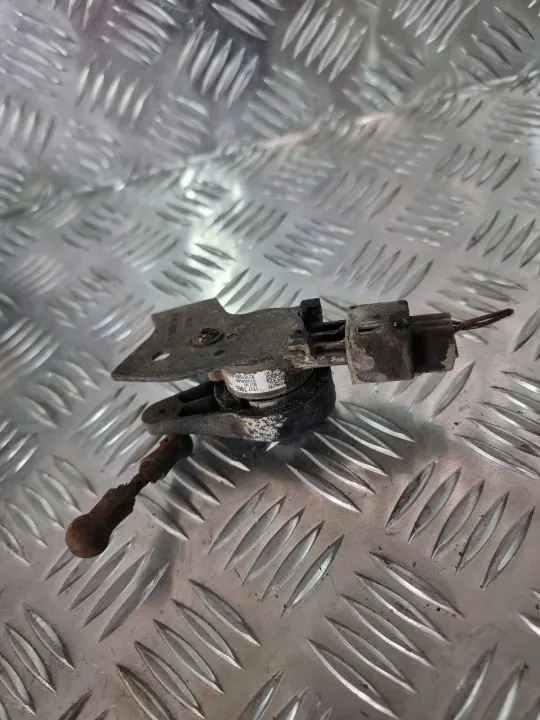 Opel Astra K 2016 Niveausensor OEM 13377865 image 3