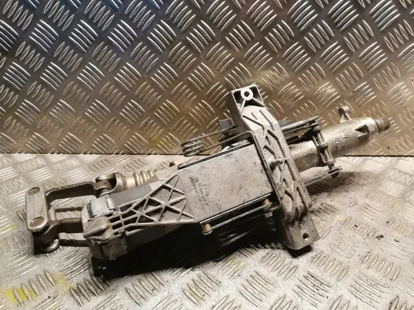 Mercedes-Benz C W203 Styrväxeldel OEM 2034620020 image 3