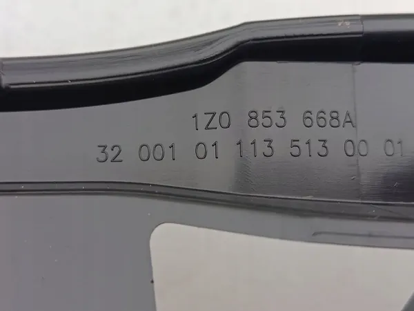 Skoda Octavia Mk2 Front Grill OEM 1Z0853668A image 8