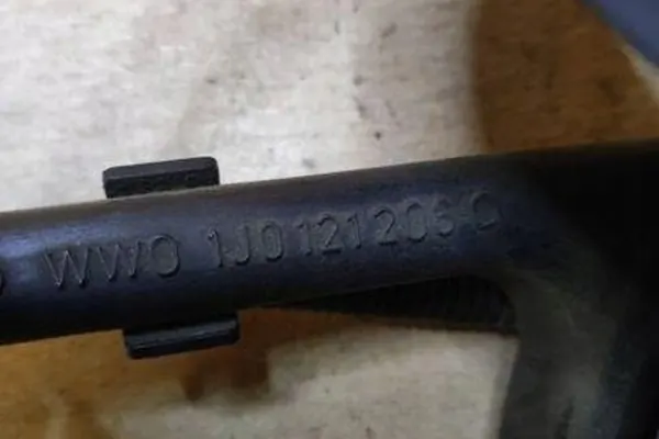 Framstötfångare VW GOLF IV VARIANT 1J0121206C image 3