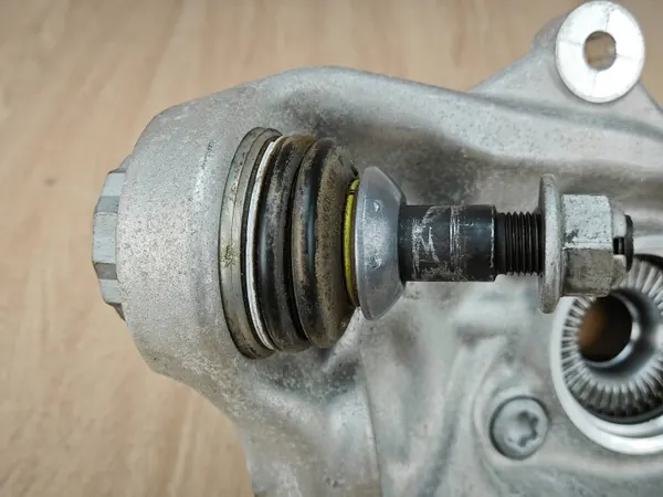 Etuvasen ohjausnivel OEM 6884385 BMW 840i image 8