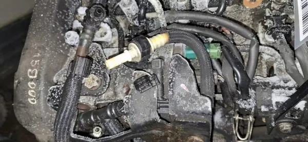OEM 8200057225 Högtrycksbränslepump Renault Clio image 2