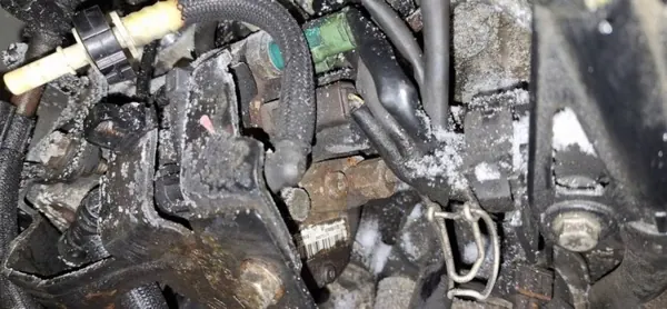 OEM 8200057225 Högtrycksbränslepump Renault Clio image 5