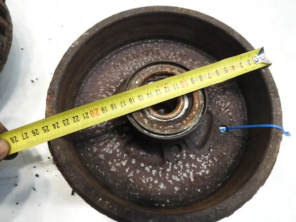 Tambour de frein arrière usagé pour Renault Clio IV Break image 5