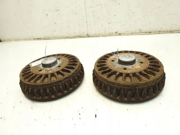 Tambour de frein arrière usagé pour Renault Clio IV Break image 6