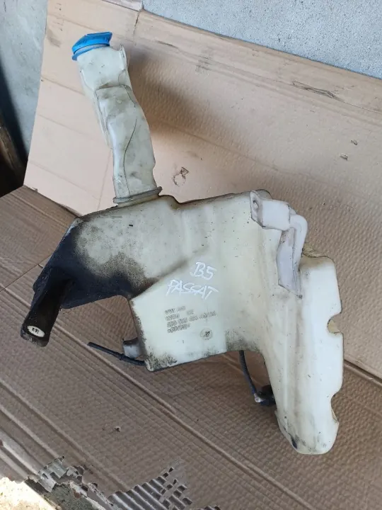 Spolarbehållare OEM 3B0955453 AD för VW Passat B5 image 2