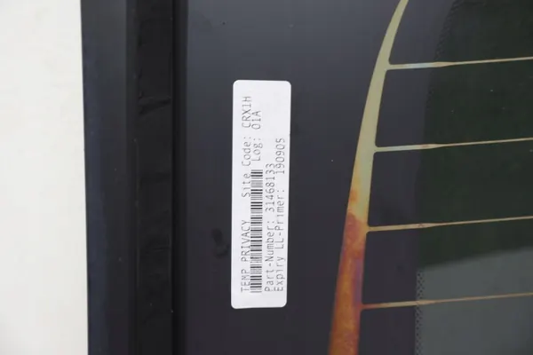 Vidro de porta-malas Volvo V60 II OEM 31468133 - Usado image 9
