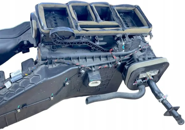 Lämmitysydin Mercedes W164 W251 OEM Bensiini image 4