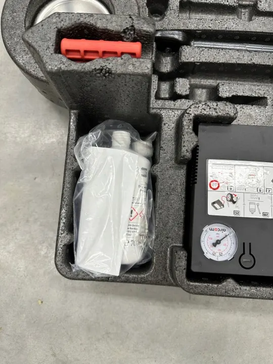 Kit Espuma Maletero OEM 760012115H Touareg III image 4