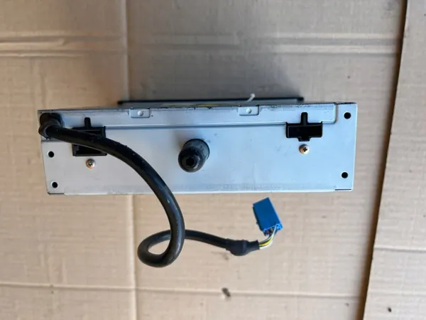 Cambiador CD OEM VW Passat B5 2000-2005 - Volkswagen image 3