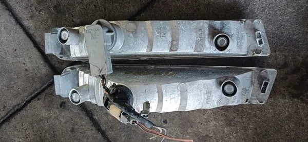 Indicador Frontal Direito Opel Vivaro A image 2