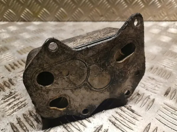 Volkswagen Eos växellådsoljekylare OEM 06D117021C image 3