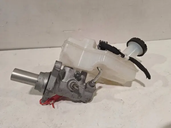 Pompe de réservoir de liquide de frein OEM 460912496R image 5