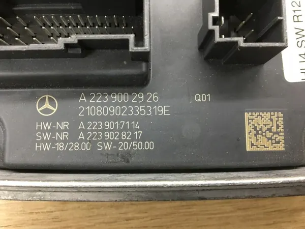 Module Convertisseur LED Mercedes A2239002926 - Occasion image 8