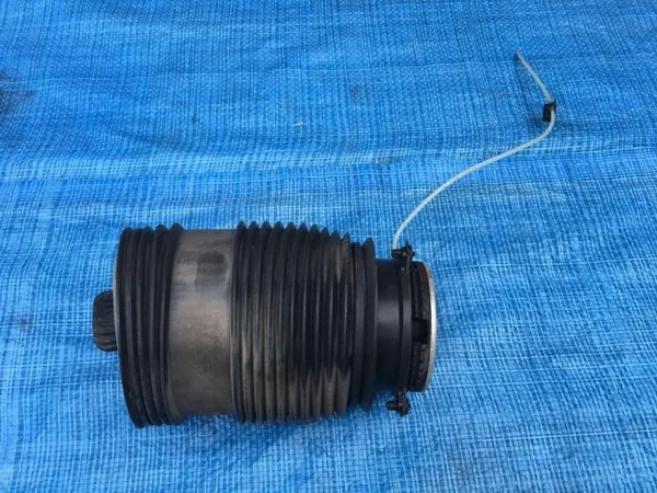 Mercedes Luftfeder OEM A2133200225 - Gebraucht 34k km image 9