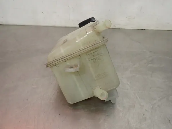 Erweiterungstank Toyota Corolla E15 image 3