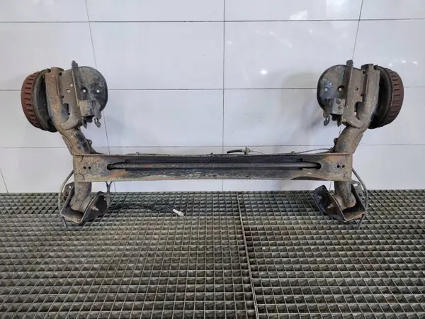 Viga suspensión trasera OEM AOP46674 para Dacia Dokker image 8