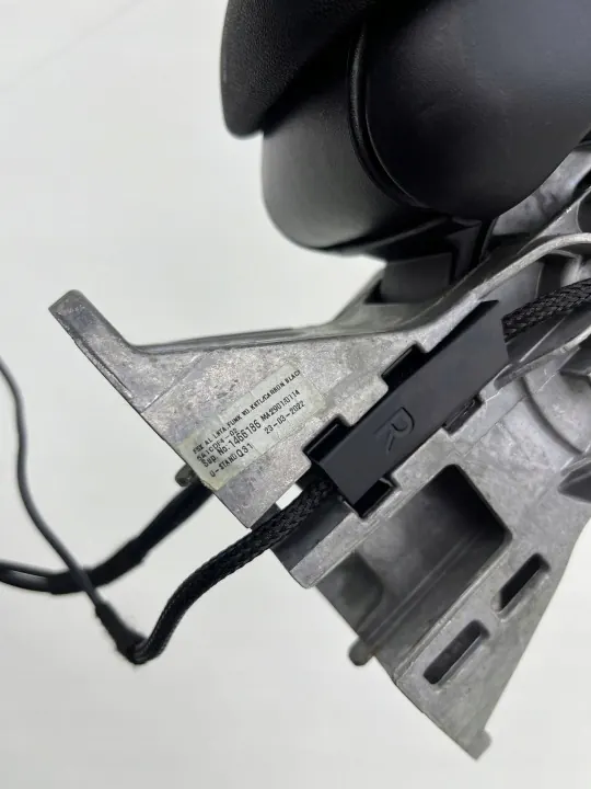 F55 middenconsole armsteunheffing - Gebruikt OEM-onderdeel image 10