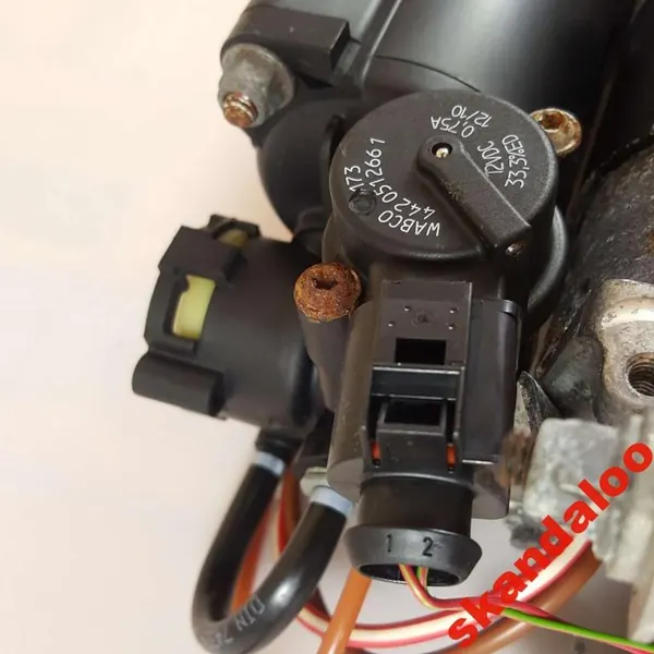 Compressore Sospensione AUDI A6 C6 4F0616005F image 3