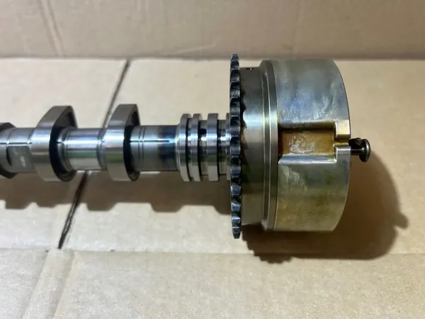 KIA SPORTAGE III 1.6 GDI Utsläppskamaxel 24370-2B610 image 4