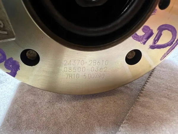 KIA SPORTAGE III 1.6 GDI Utsläppskamaxel 24370-2B610 image 6