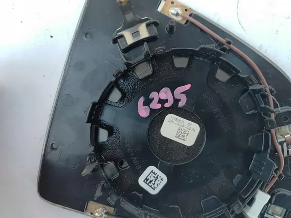 Tesla Model Y Linker Spiegel-Einsatz OEM 925-3138-001N image 5