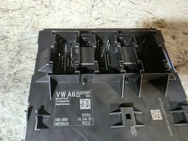 Módulo Confort VW OEM 3AA937087F para Passat B7 image 3
