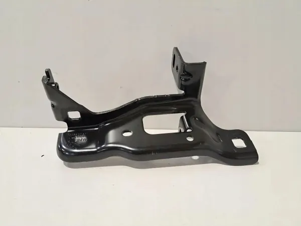 BMW M8 framsätes bältesfäste OEM 7449411 image 2