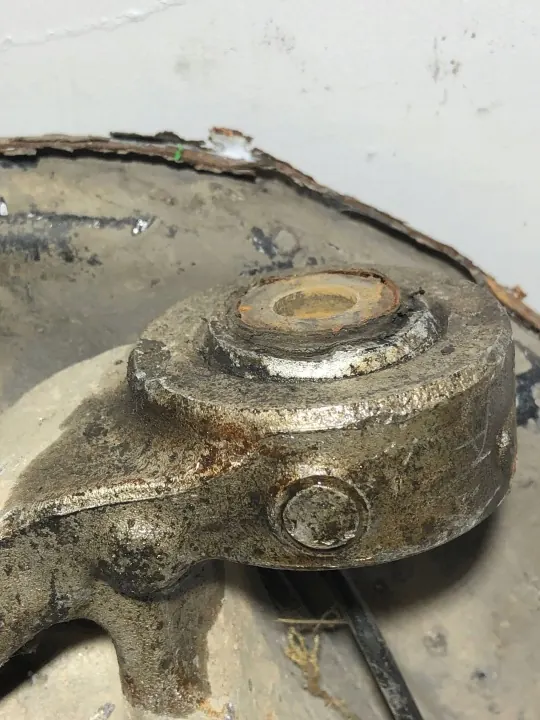 Buje rueda trasera Volvo V70 OEM 920062 - Usado image 7